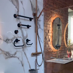 Aksesore modern per tualete Aksesore modern per tualete